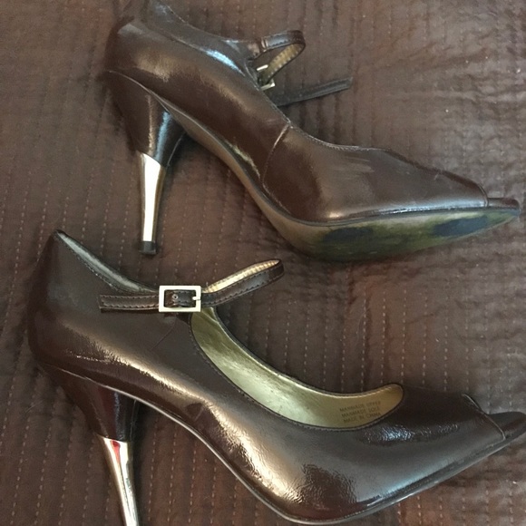 Tahari Shoes - Brown & gold peep toe Mary Janes -7
